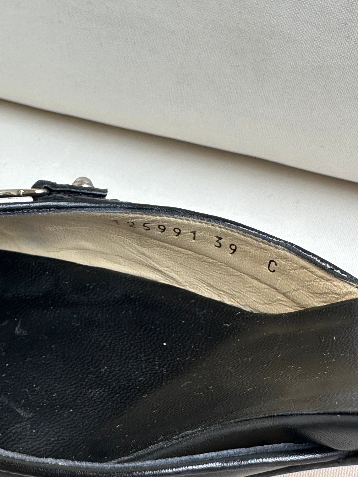 Gucci Logo Mules (39)