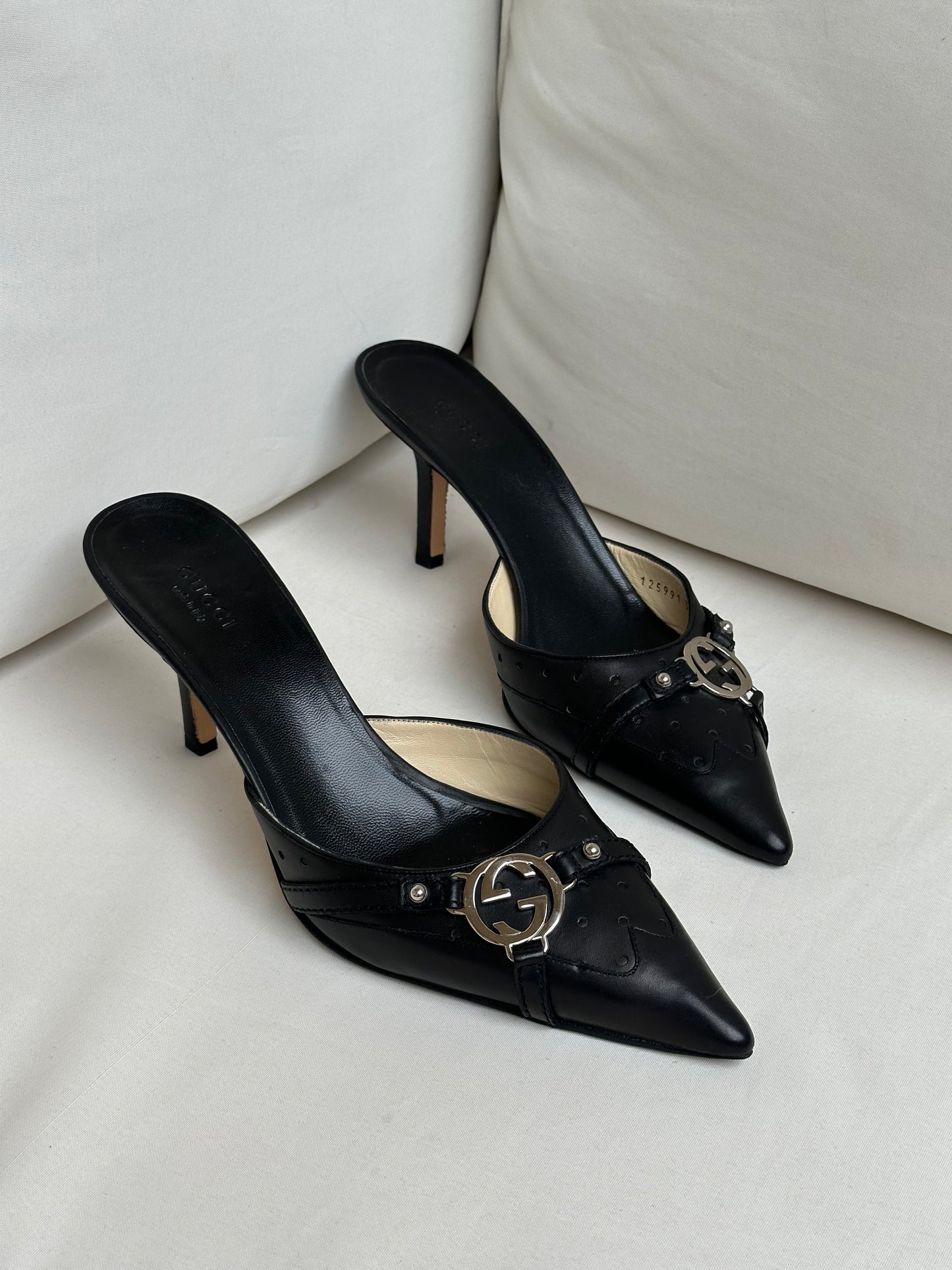 Gucci Logo Mules (39)