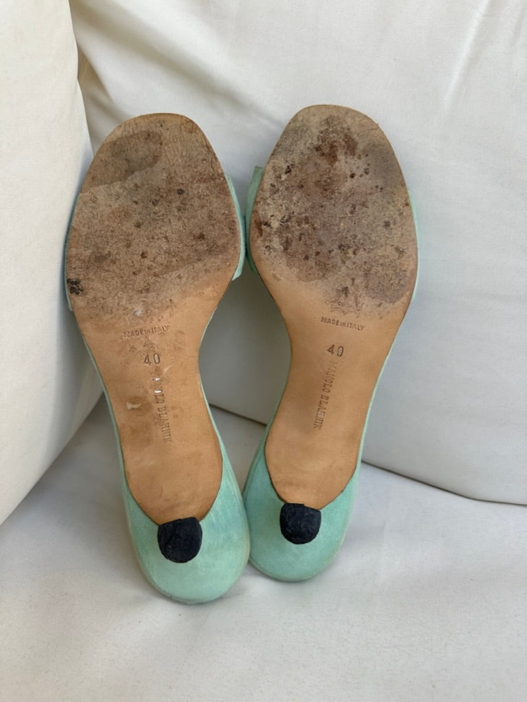 Manolo Blahnik Kitten Heels (40)