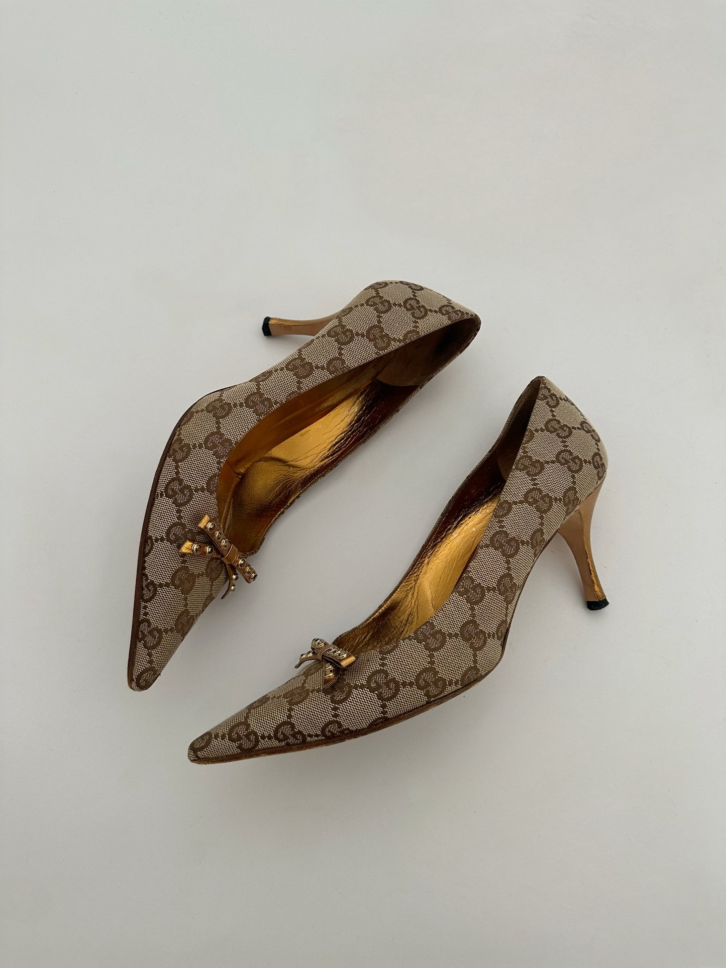 Gucci Monogram Heels (38,5)