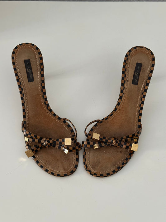 Louis Vuitton Damier Kitten Heels (38,5)
