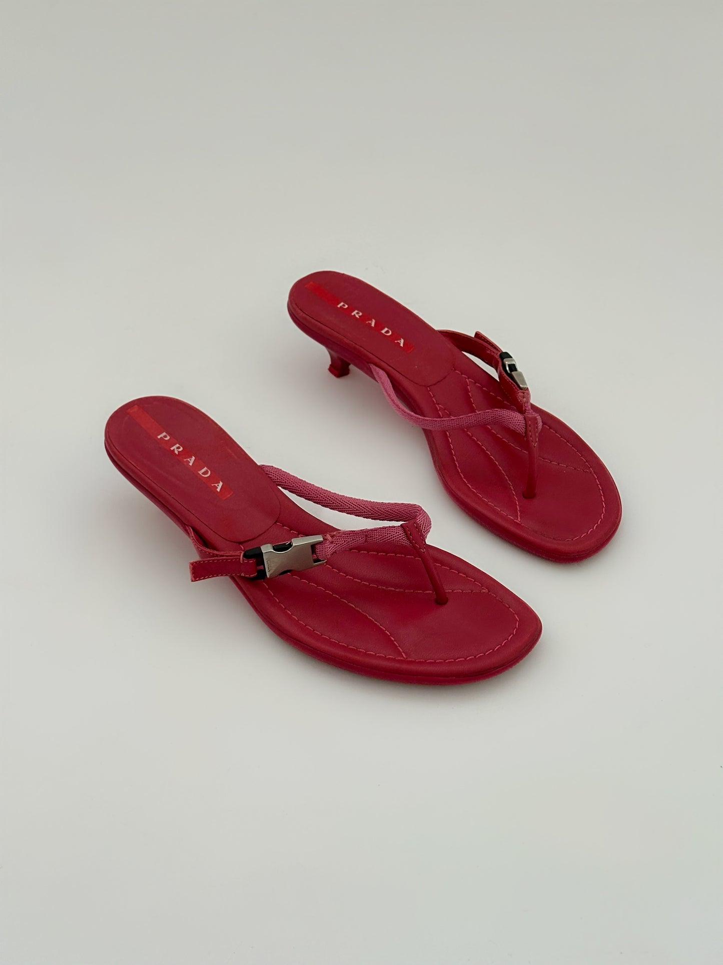 Prada Thong Kitten Heels Red (36)