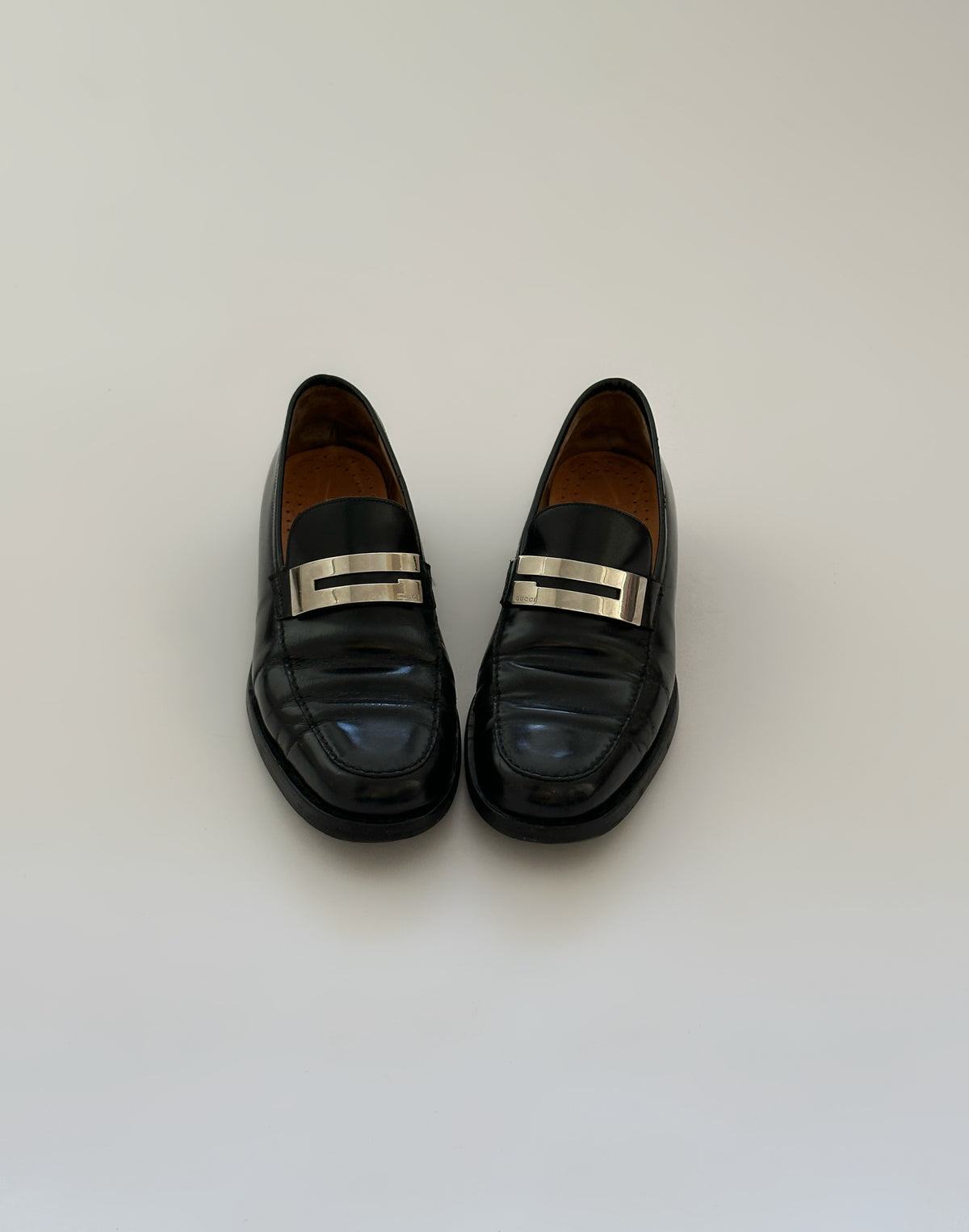 Gucci Logo Loafer (37)