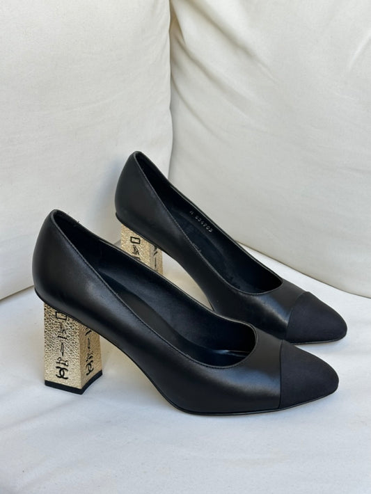 Chanel Cap Toe Leather Heels (39)