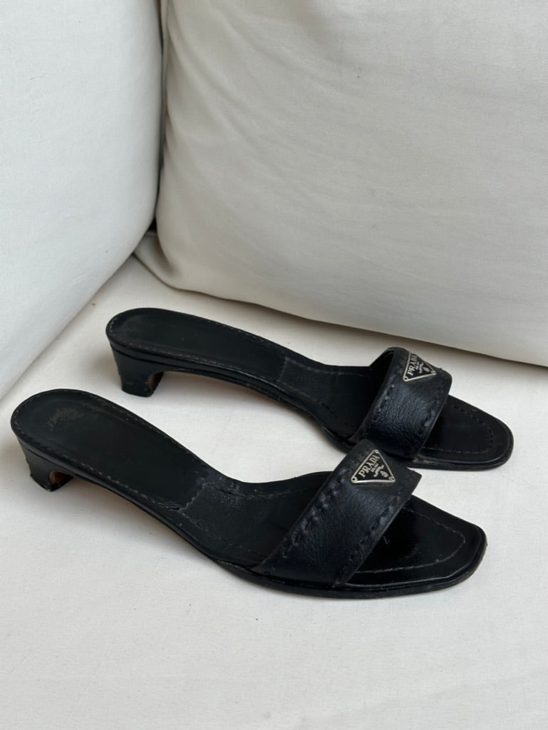 Prada Leather Mules (37,5)