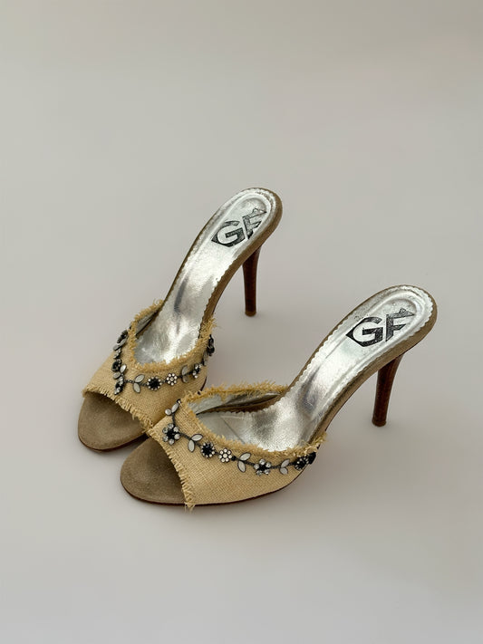 Gianfranco Ferré Flower Heels (38)