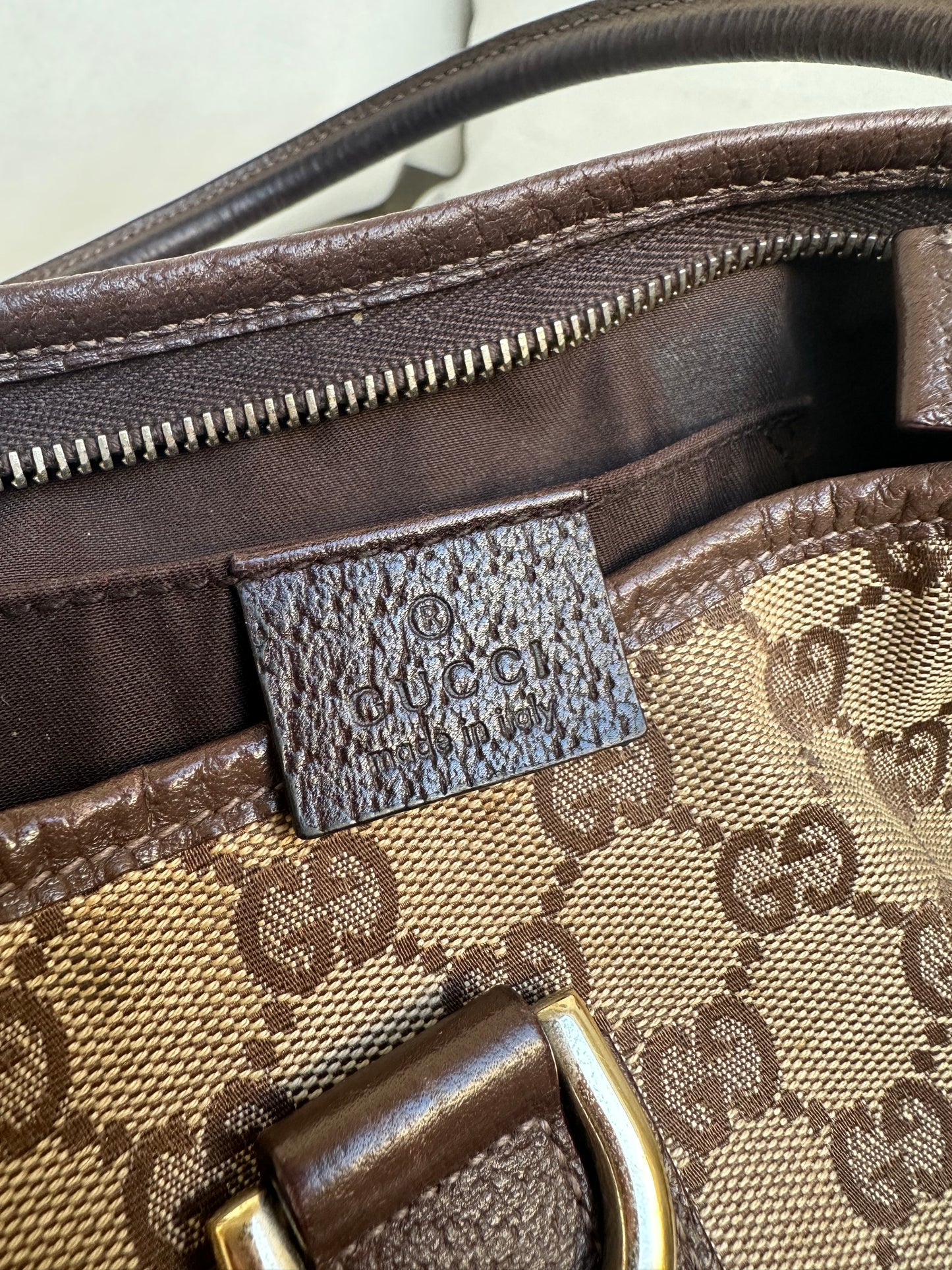 Gucci Abbey D-Ring Pochette