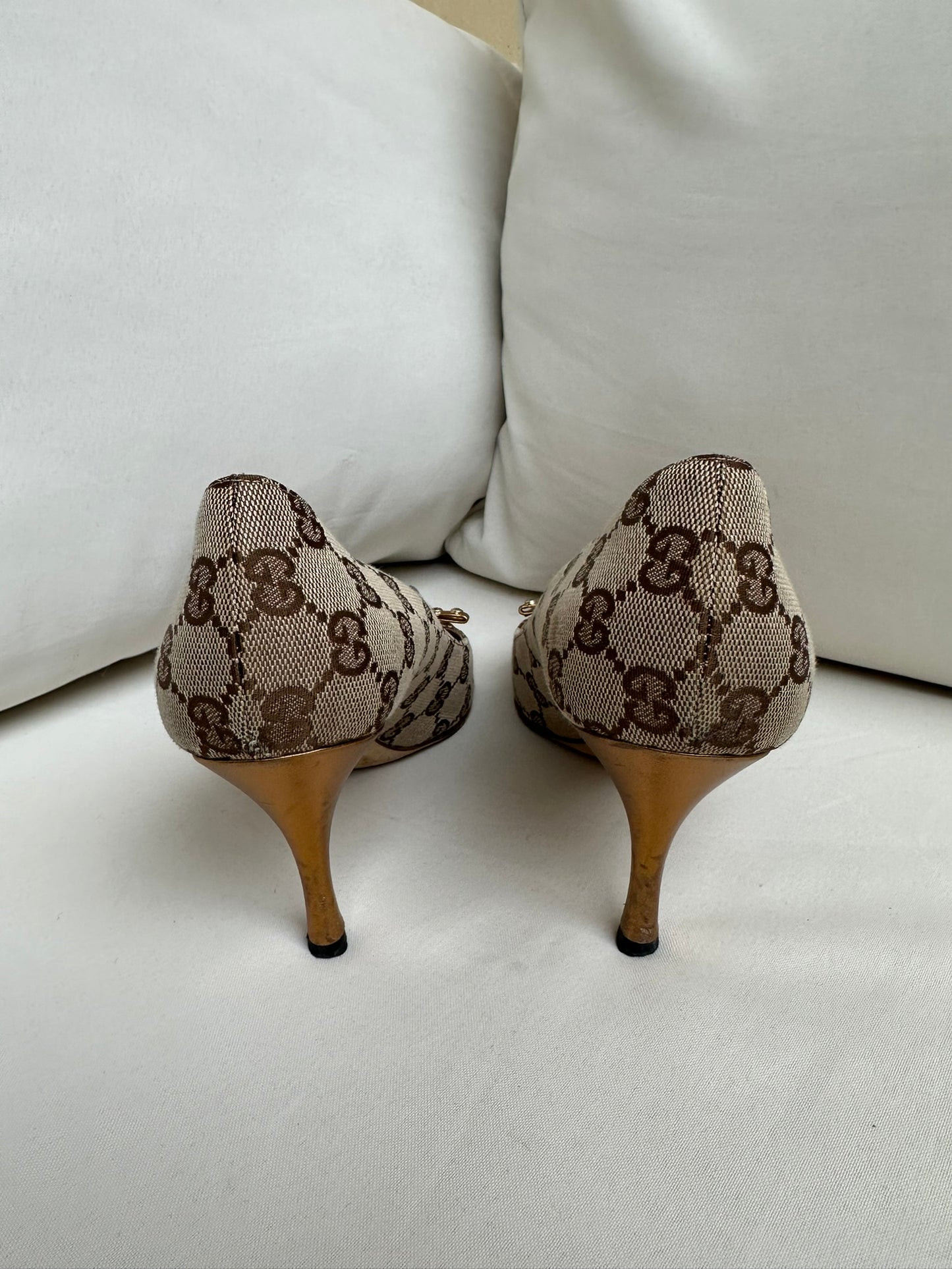 Gucci Monogram Heels (38,5)