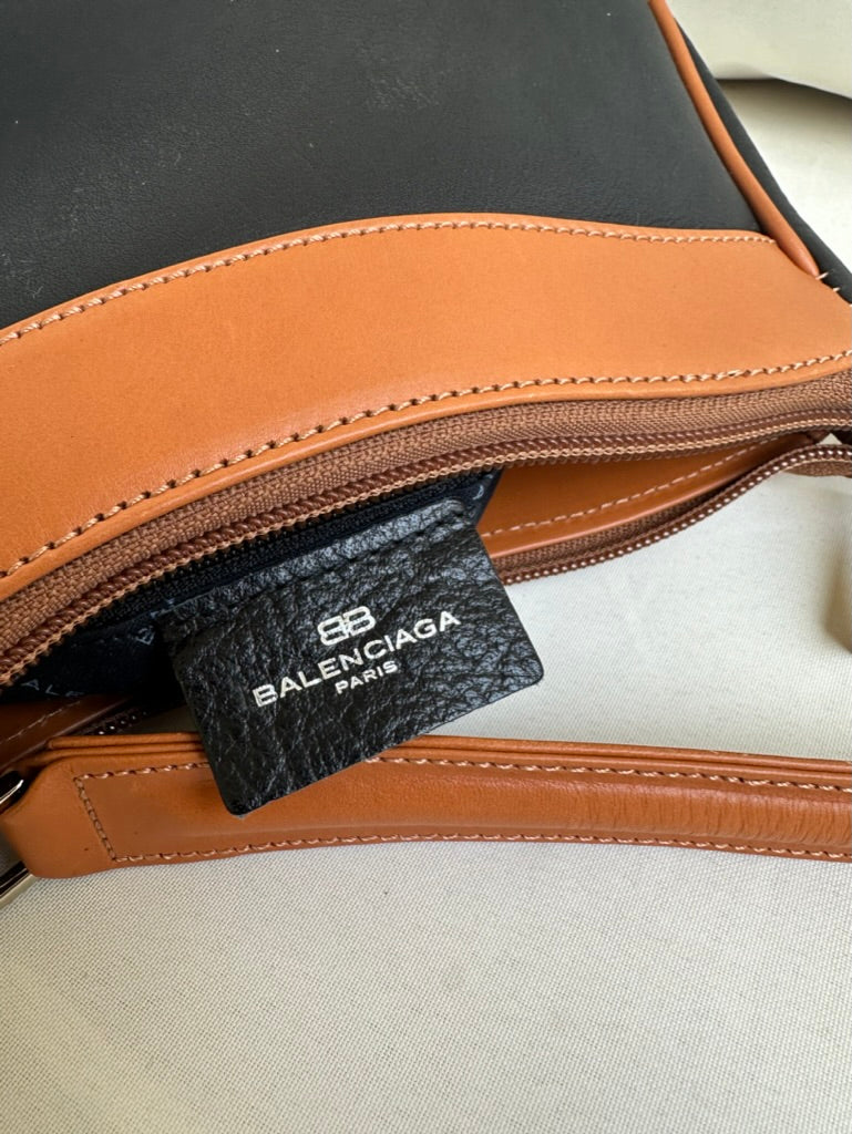 Vintage Balenciaga Pochette NEW