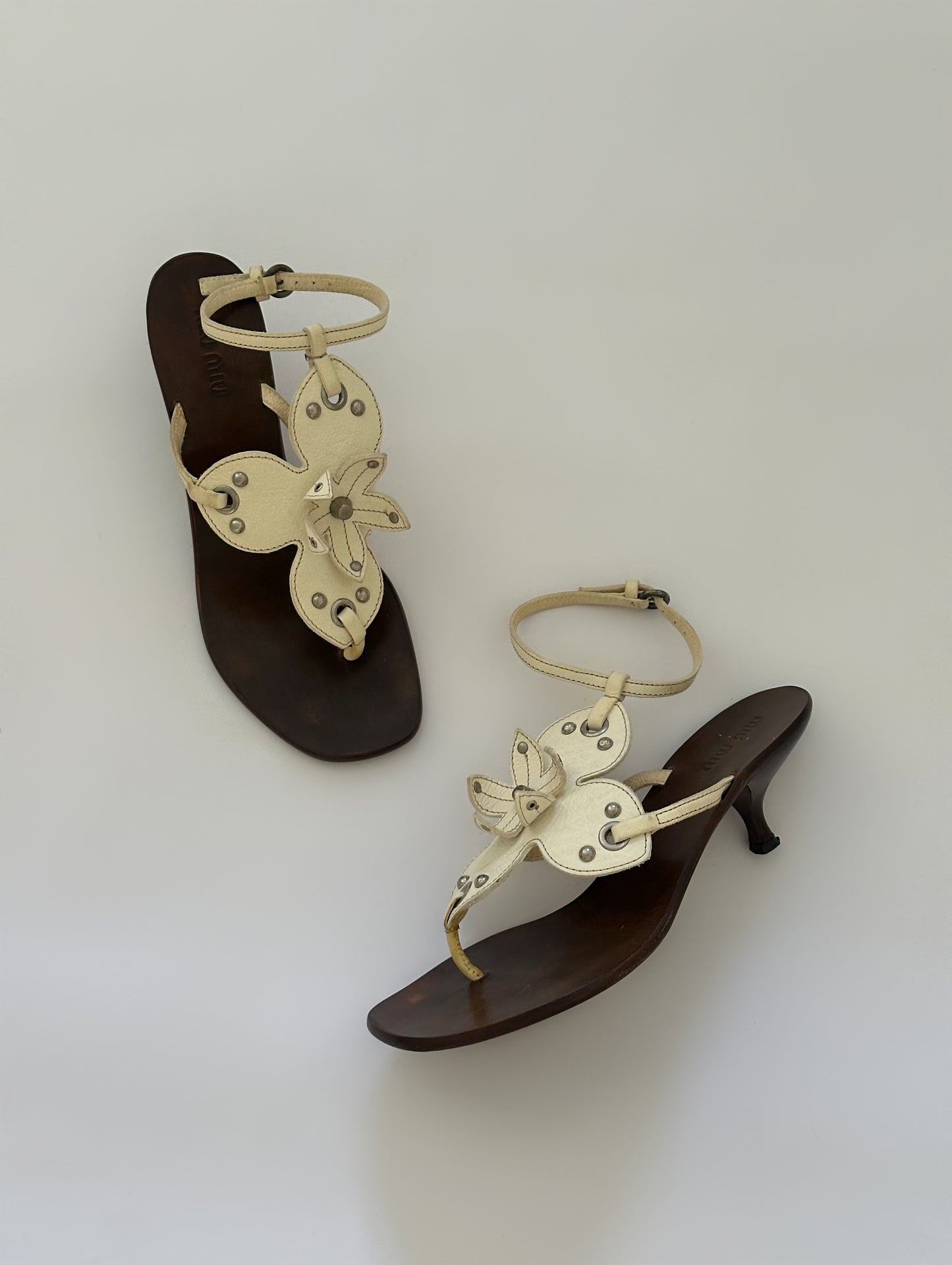 Miu Miu Flower Kitten Heels (37,5)