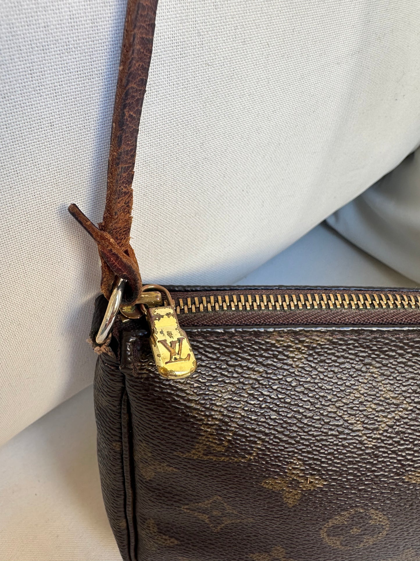 Louis Vuitton Vintage Mini Pochette