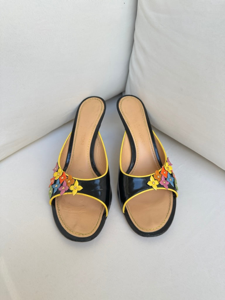 Louis Vuitton Flower Mules (38/39)