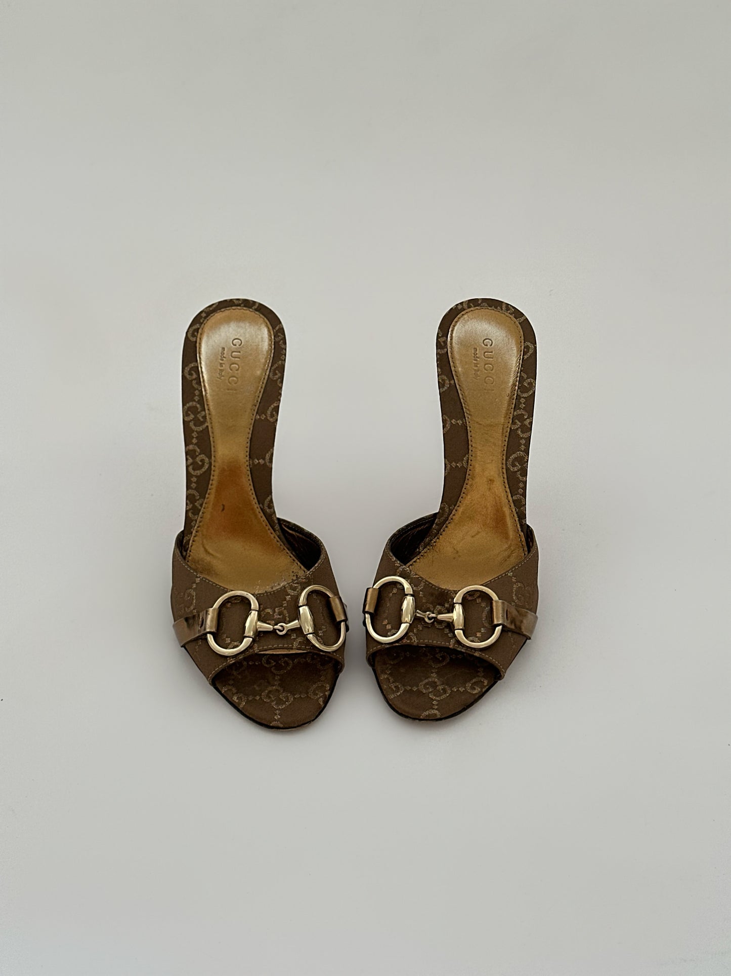 Gucci Horsebit Monogram Heels (36)