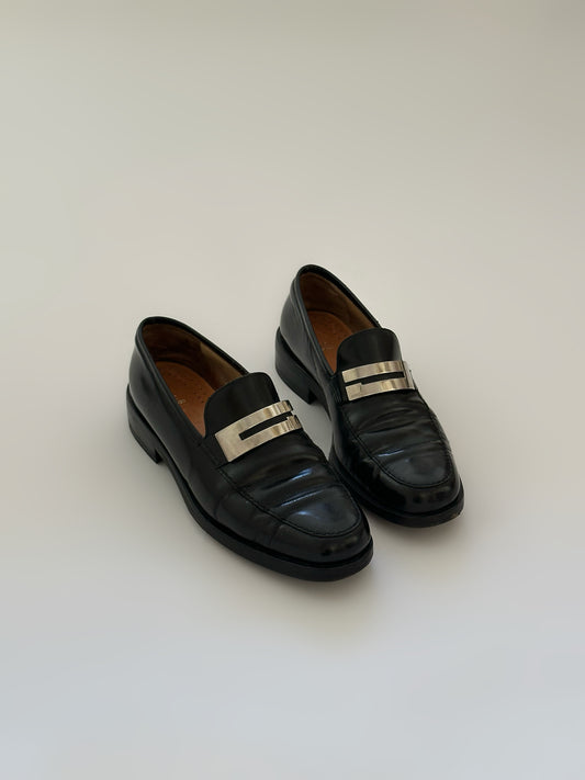Gucci Logo Loafer (37)