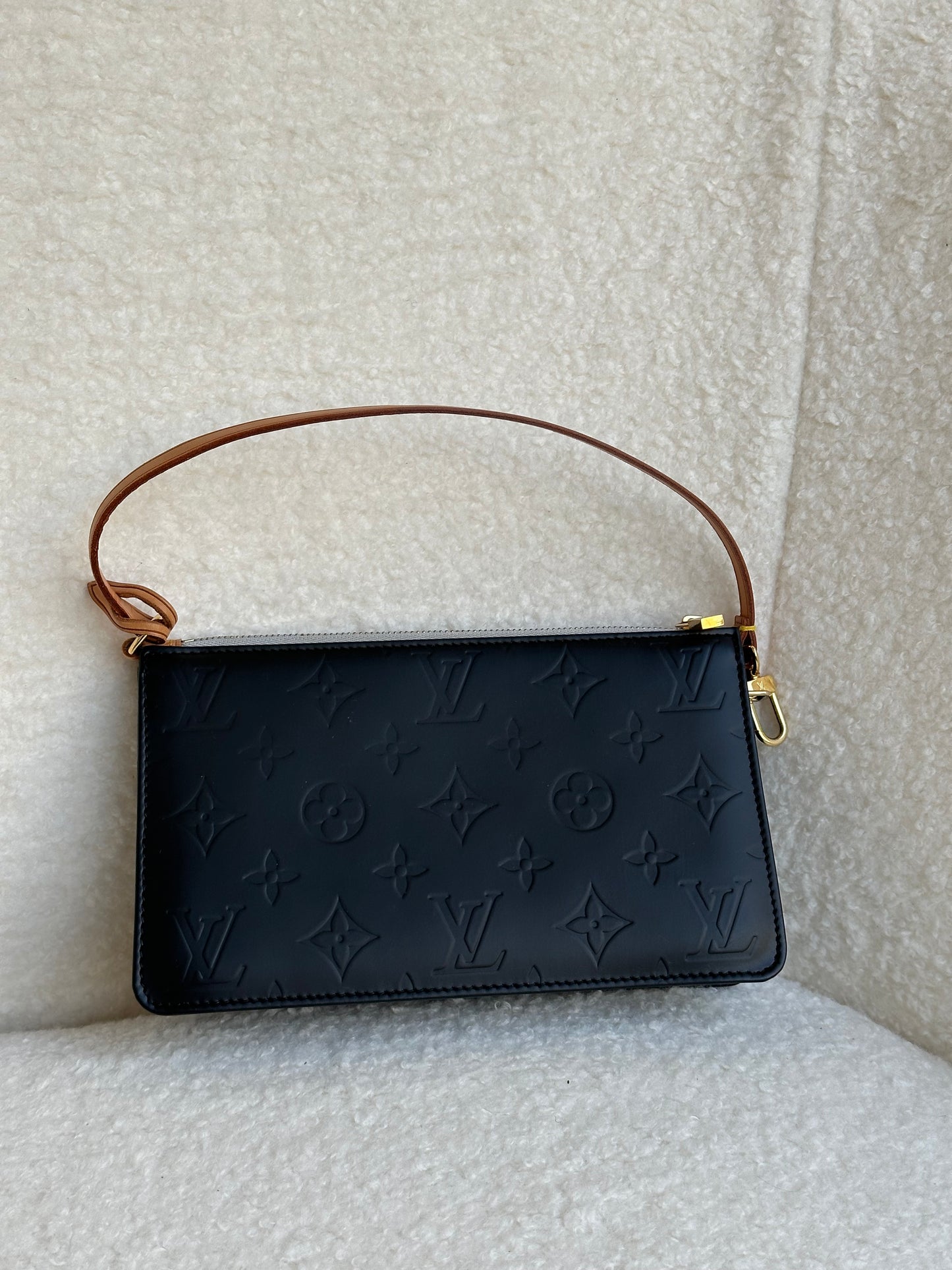 Louis Vuitton Monogram Pochette Black