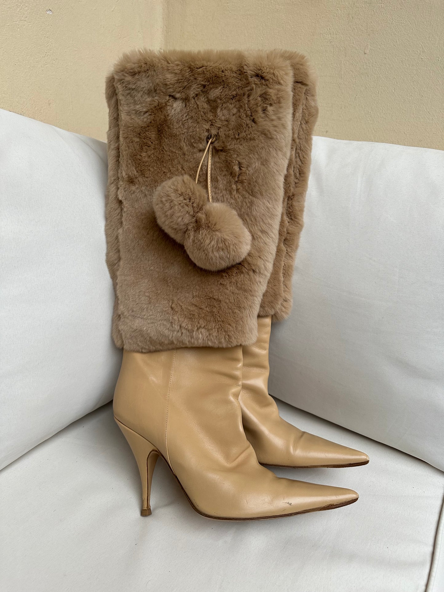 Christian Dior Fur Boots (39)