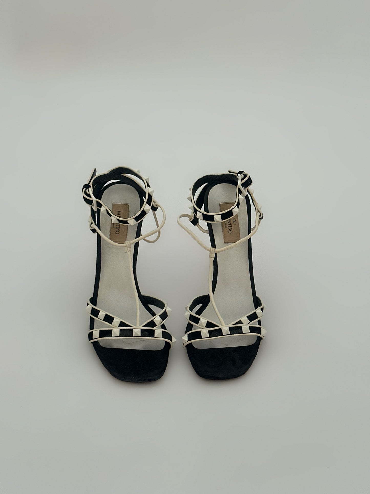 Valentino Rockstud High Heels (40)