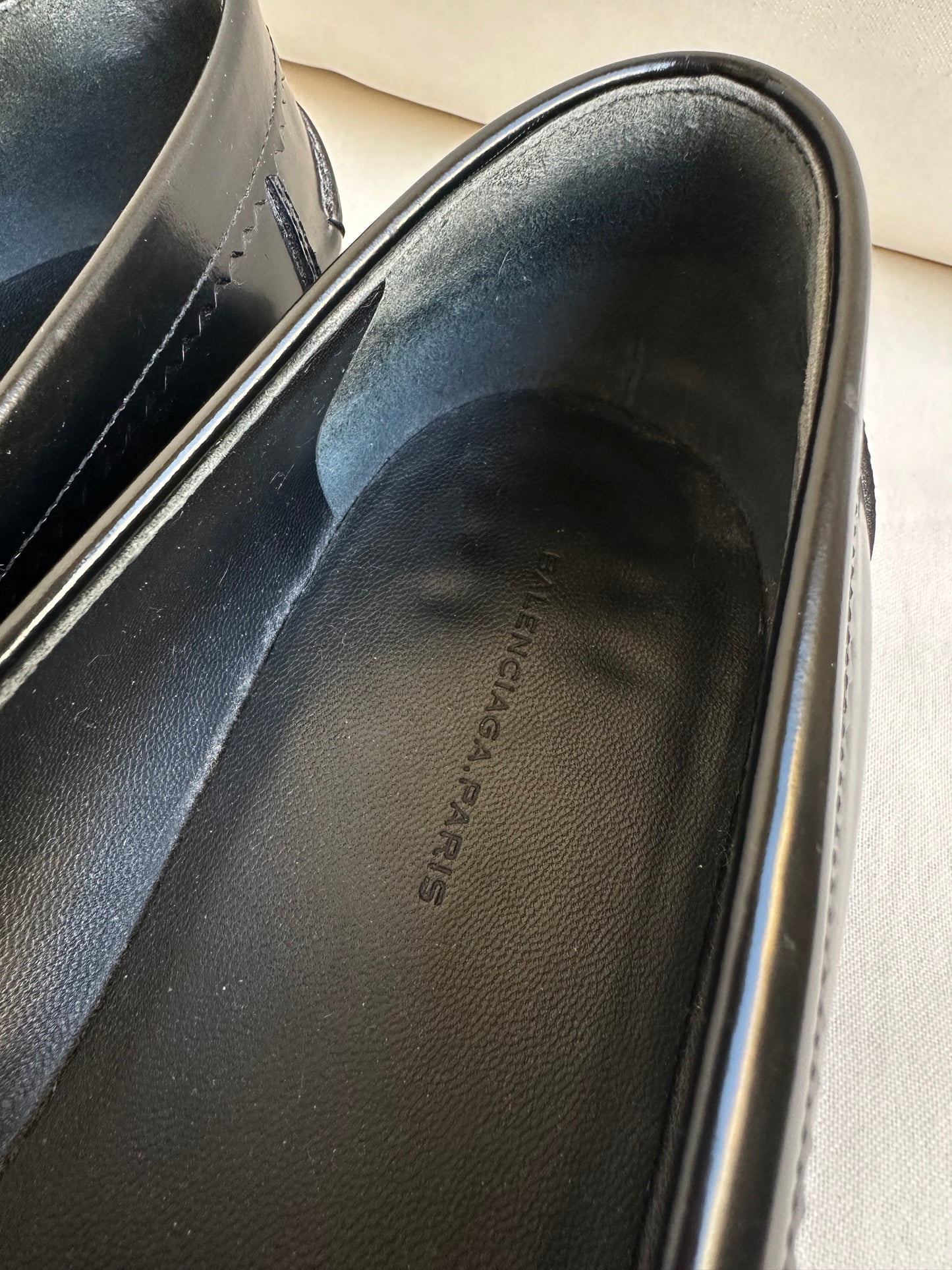 Balenciaga Leather Loafer (40/41)