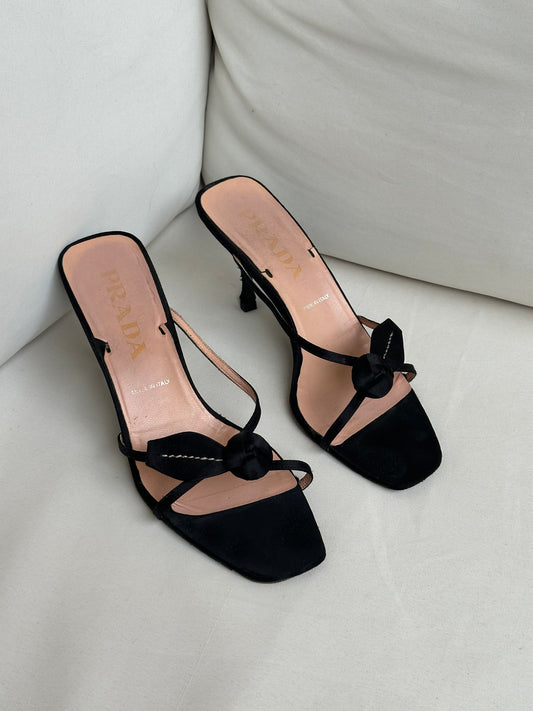 Prada Flower Heels (36,5)