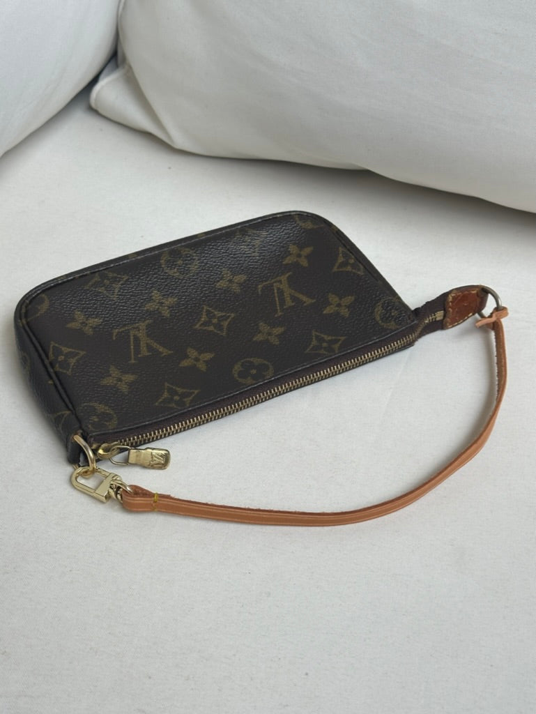 Louis Vuitton Vintage Pochette