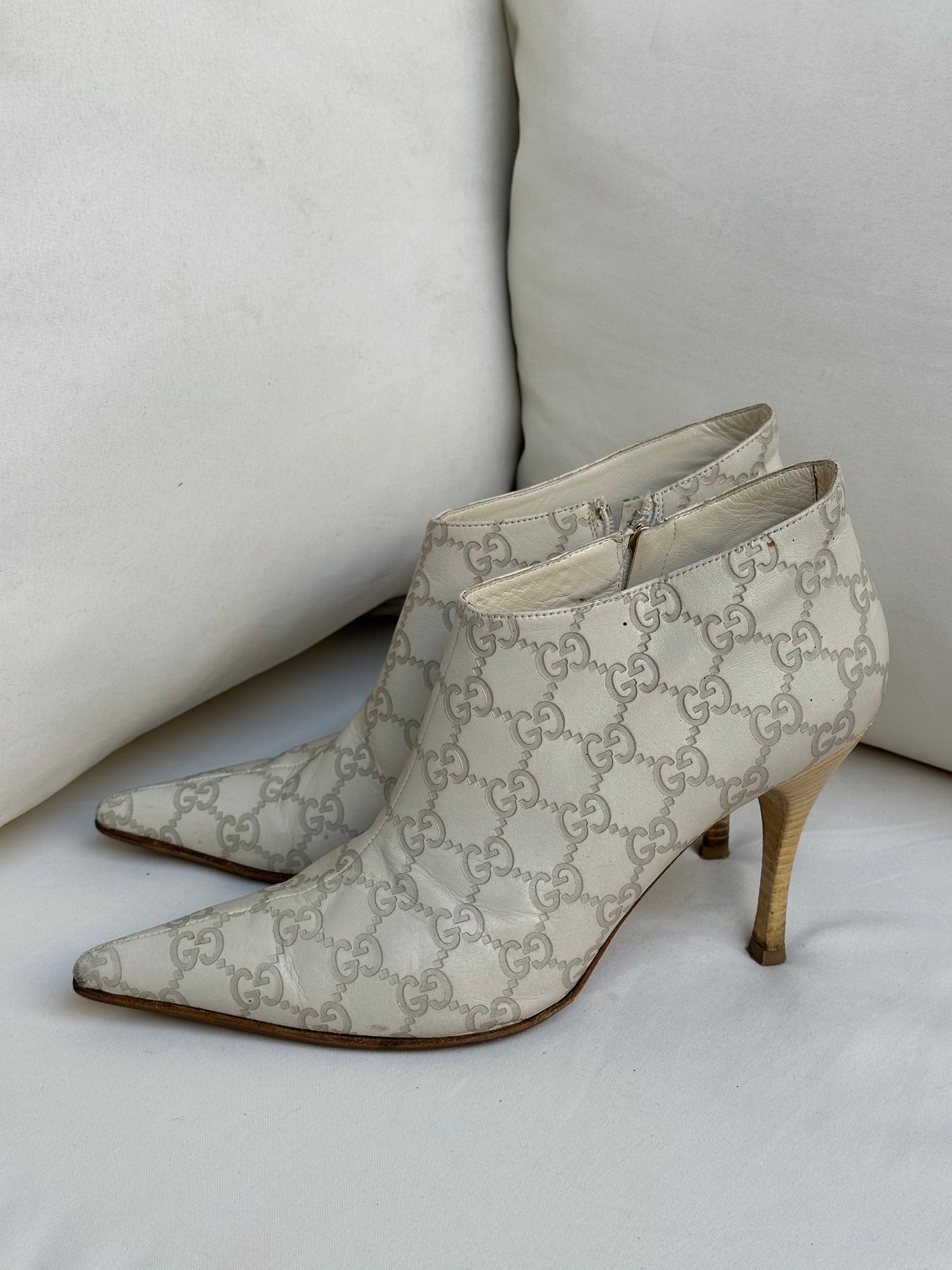 Gucci Monogram Ankle Boots (39)