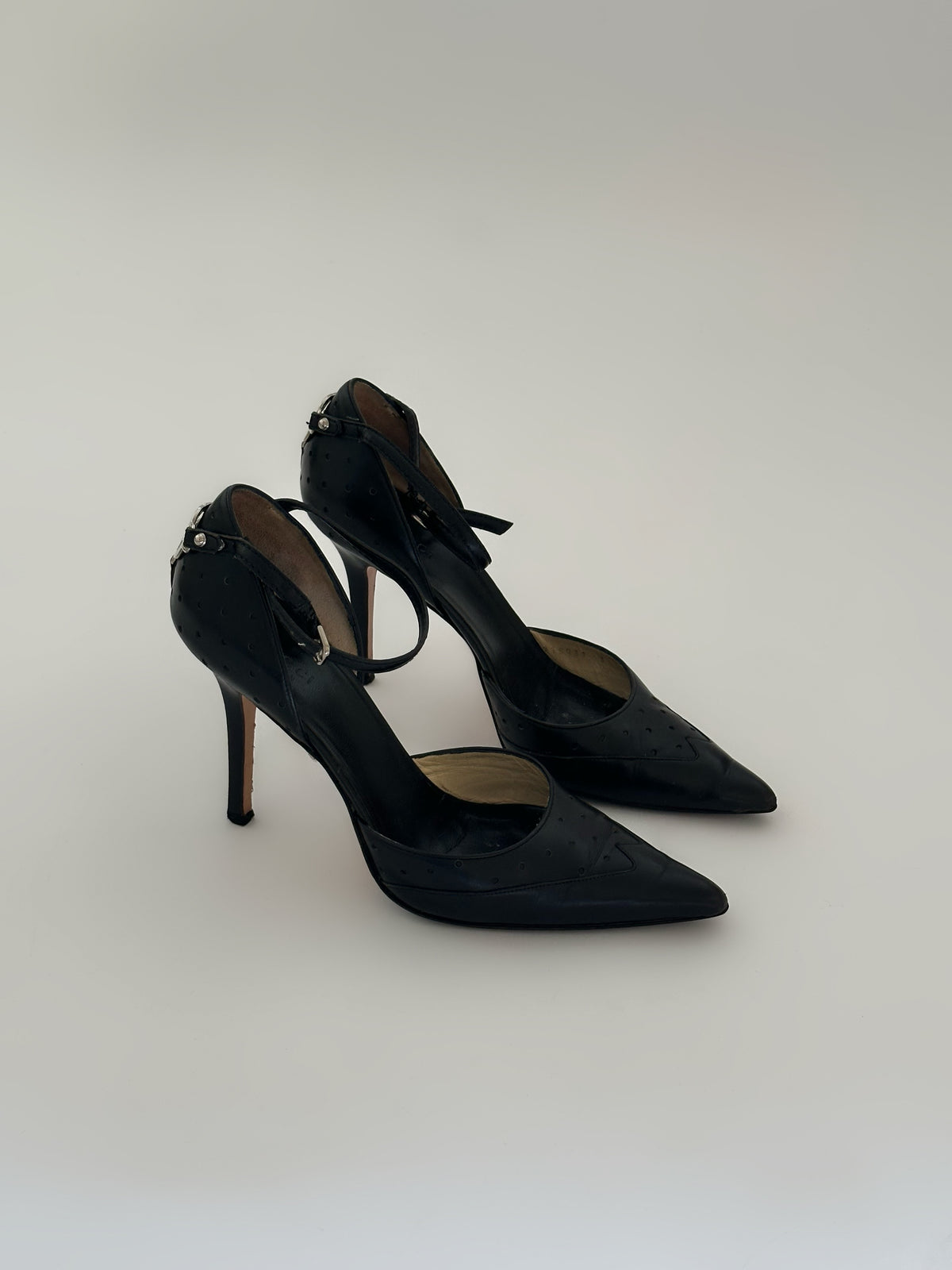 Gucci Logo Pumps (39)