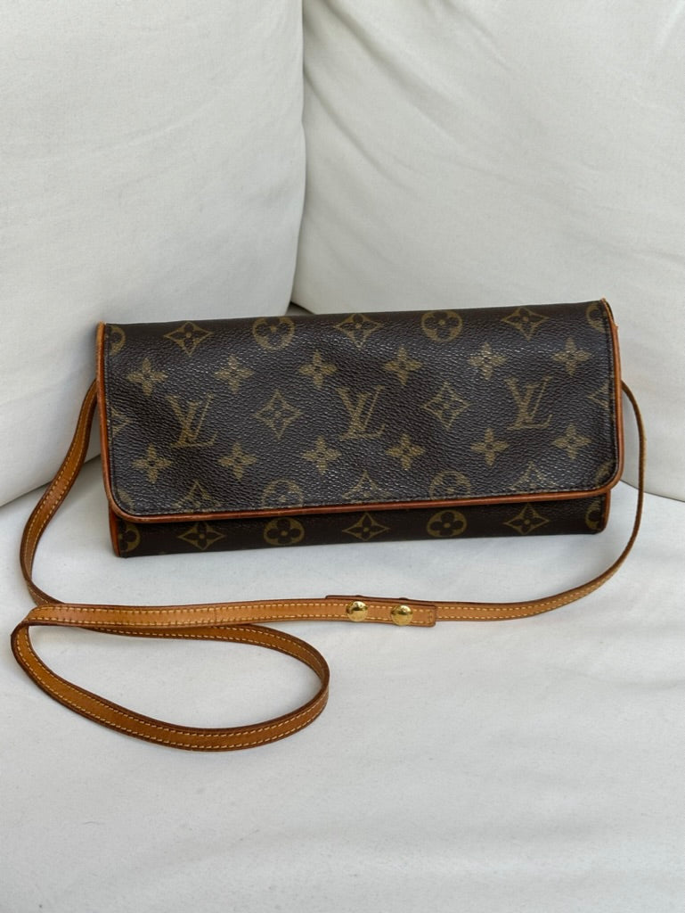 Louis Vuitton Monogram Pochette Twin