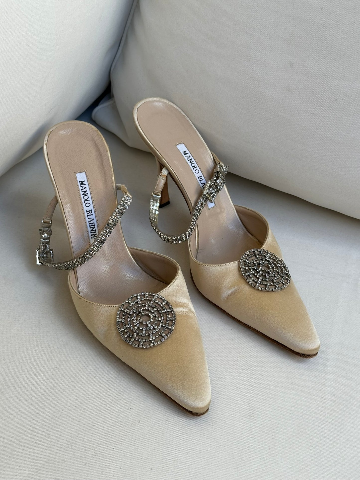 Manolo Blahnik Heels (38/39) with box