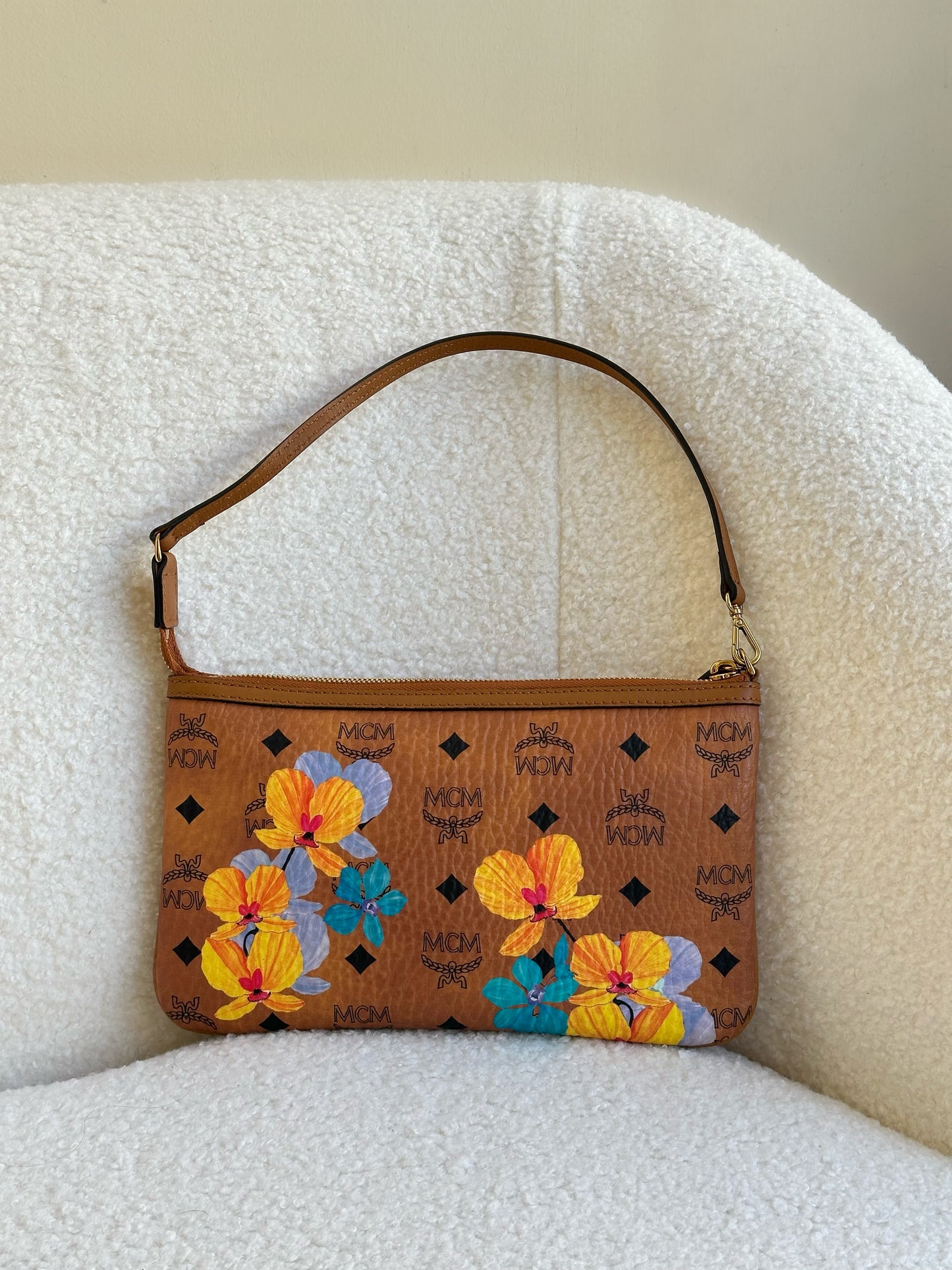 MCM Flower Pochette