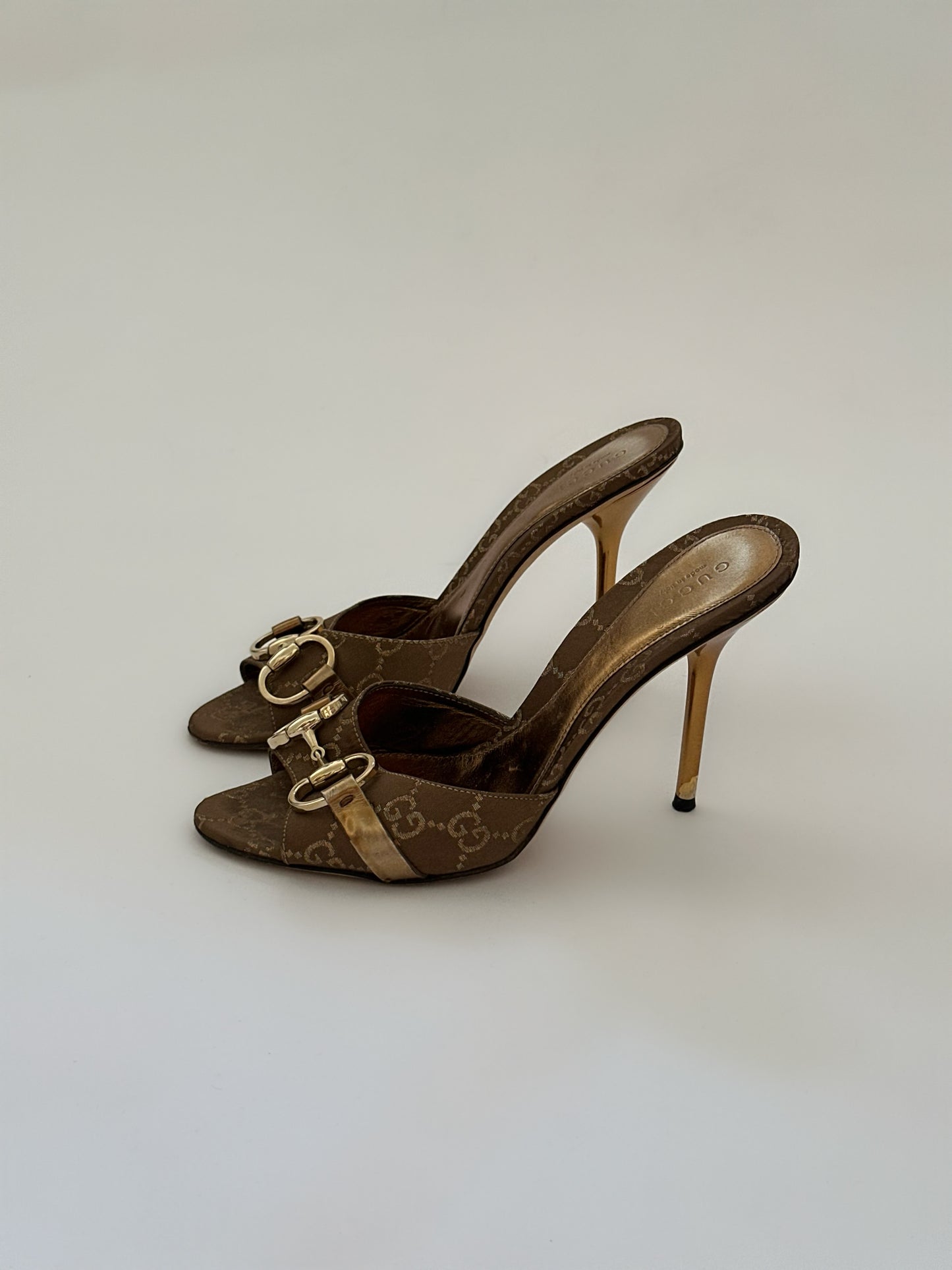 Gucci Horsebit Monogram Heels (36)