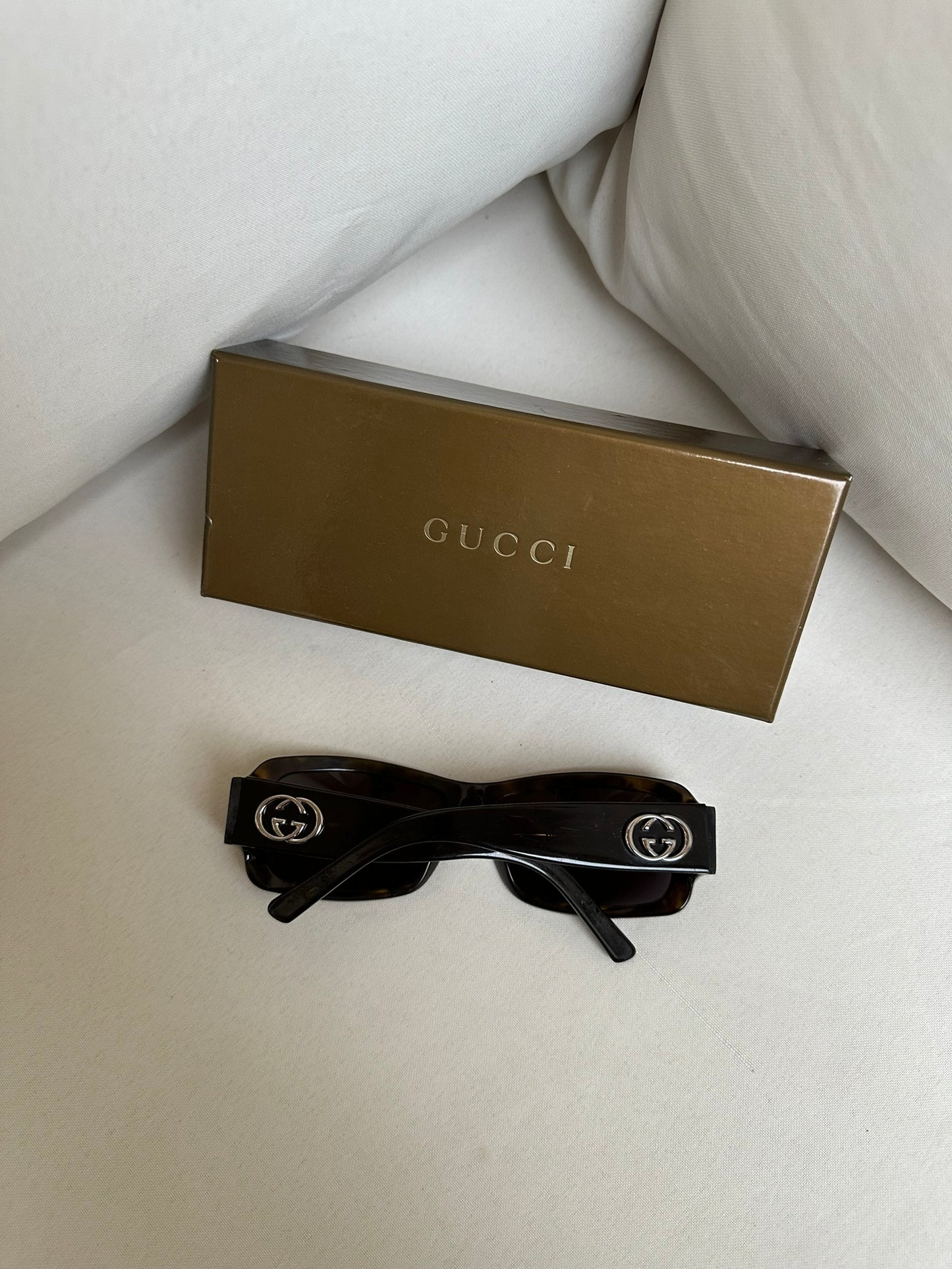 Gucci Sunglasses with box