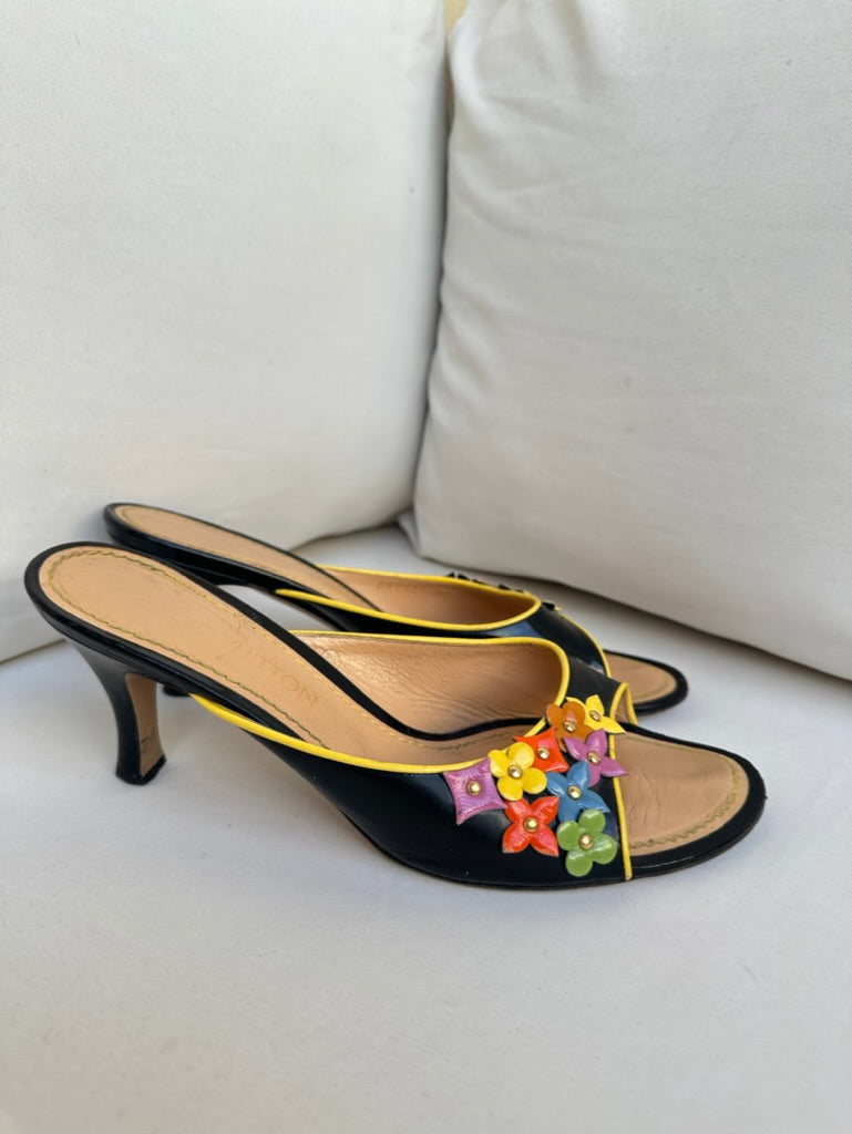 Louis Vuitton Flower Mules (38/39)