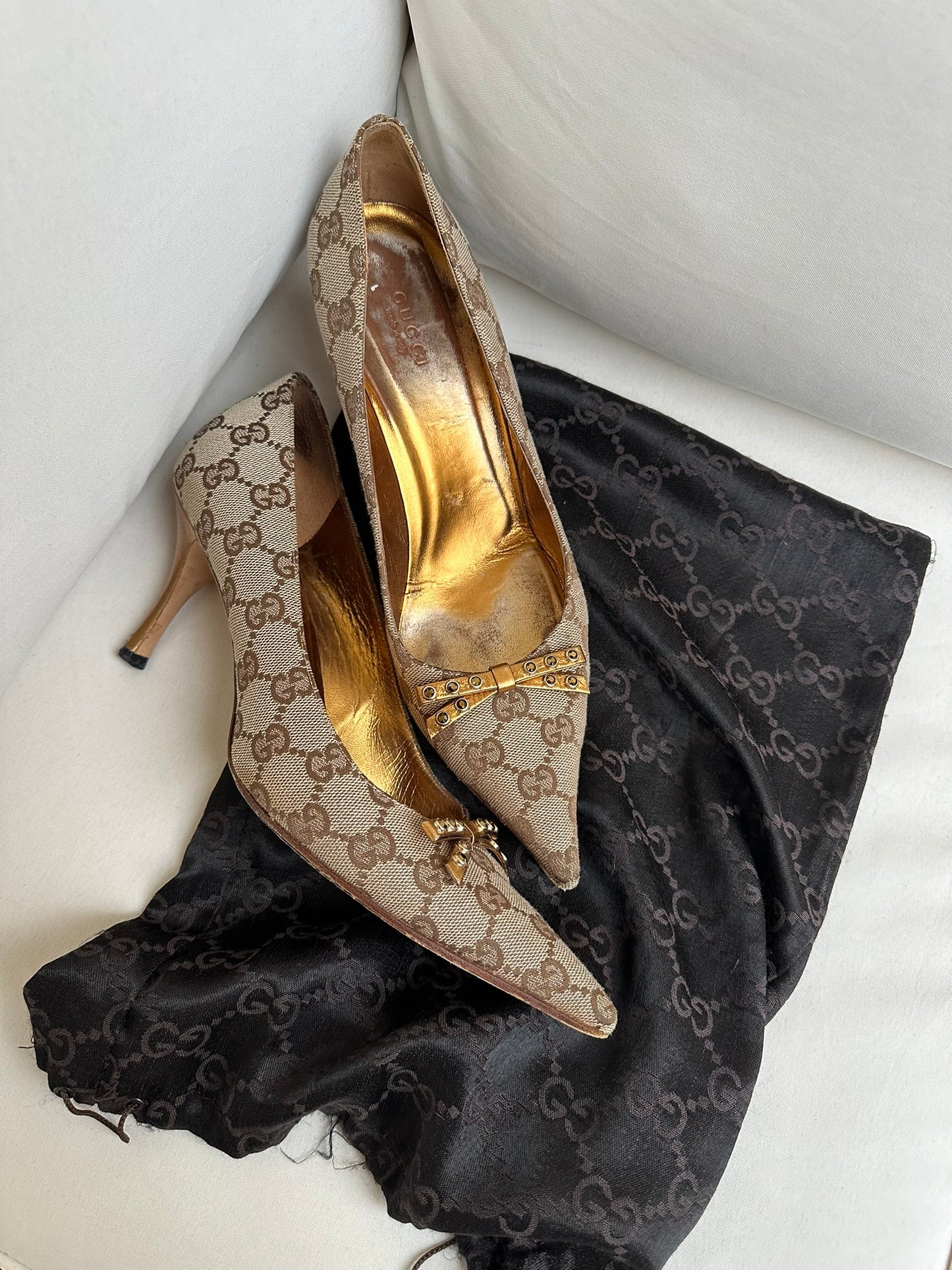 Gucci Monogram Heels (38,5)