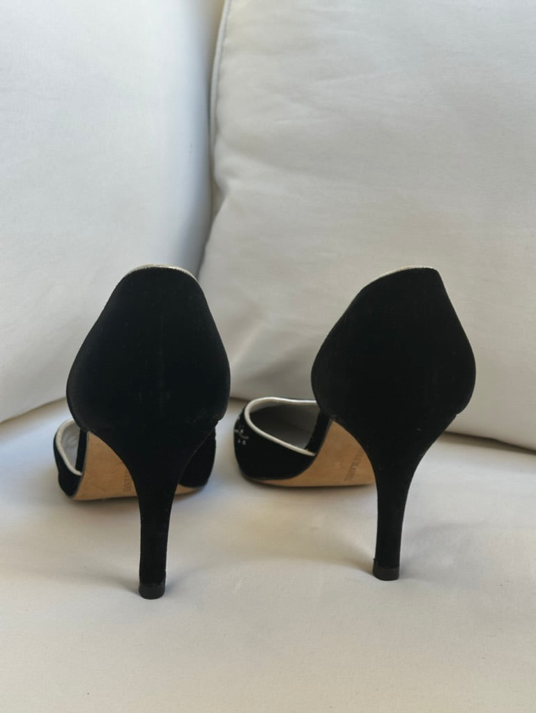 Manolo Blahnik Velvet Kitten Heels (38,5)