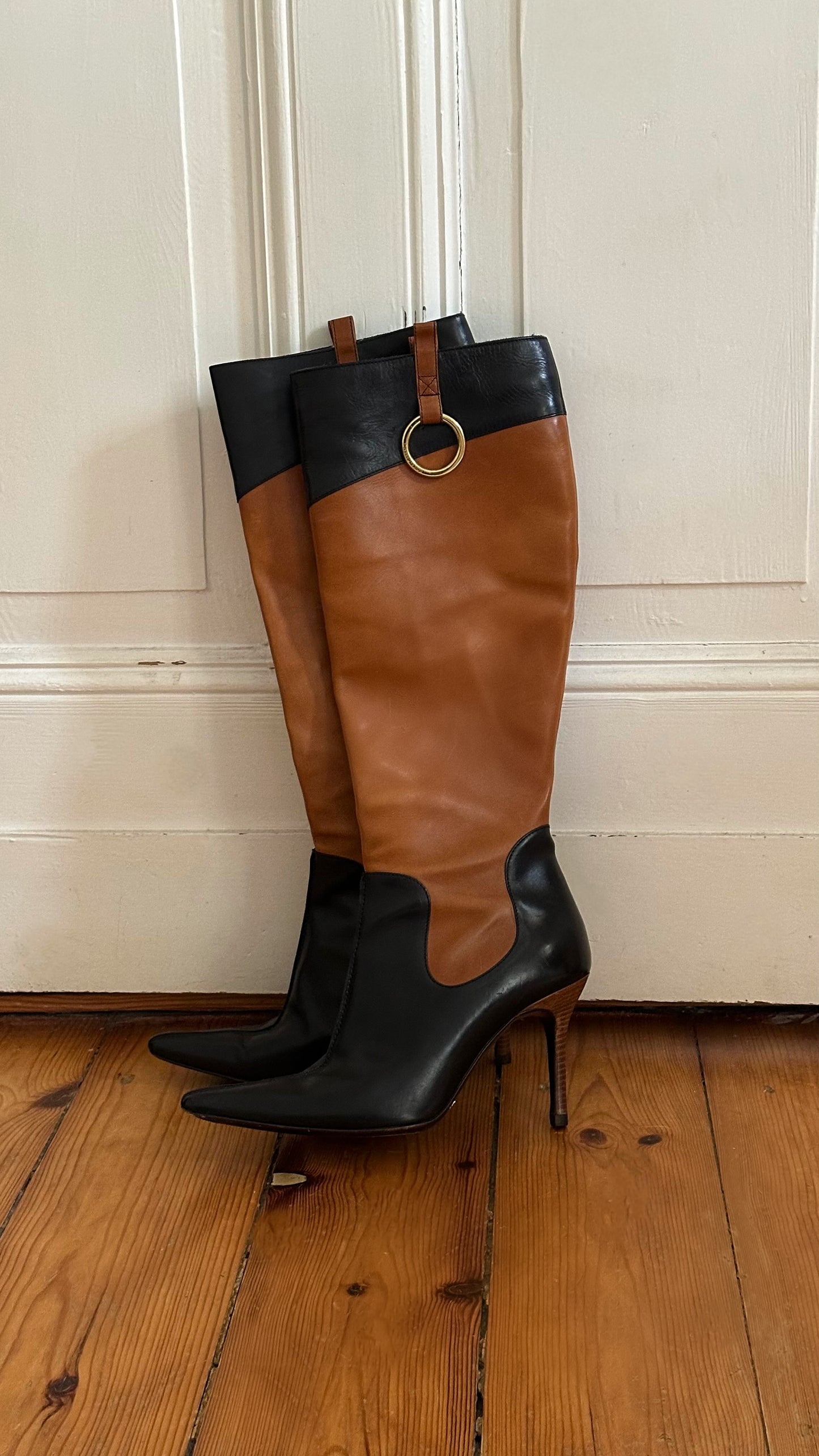 Dolce&Gabbana Leather Boots (38)