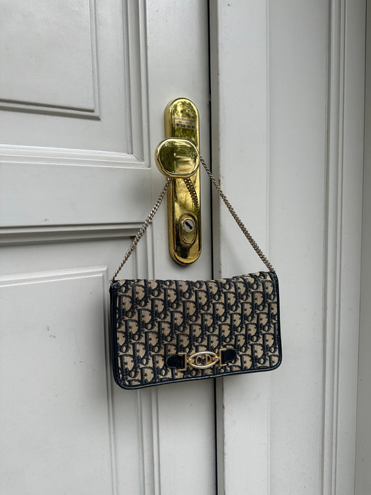 Louis Vuitton Monogram - VINTAGE luxury fashion bazaar