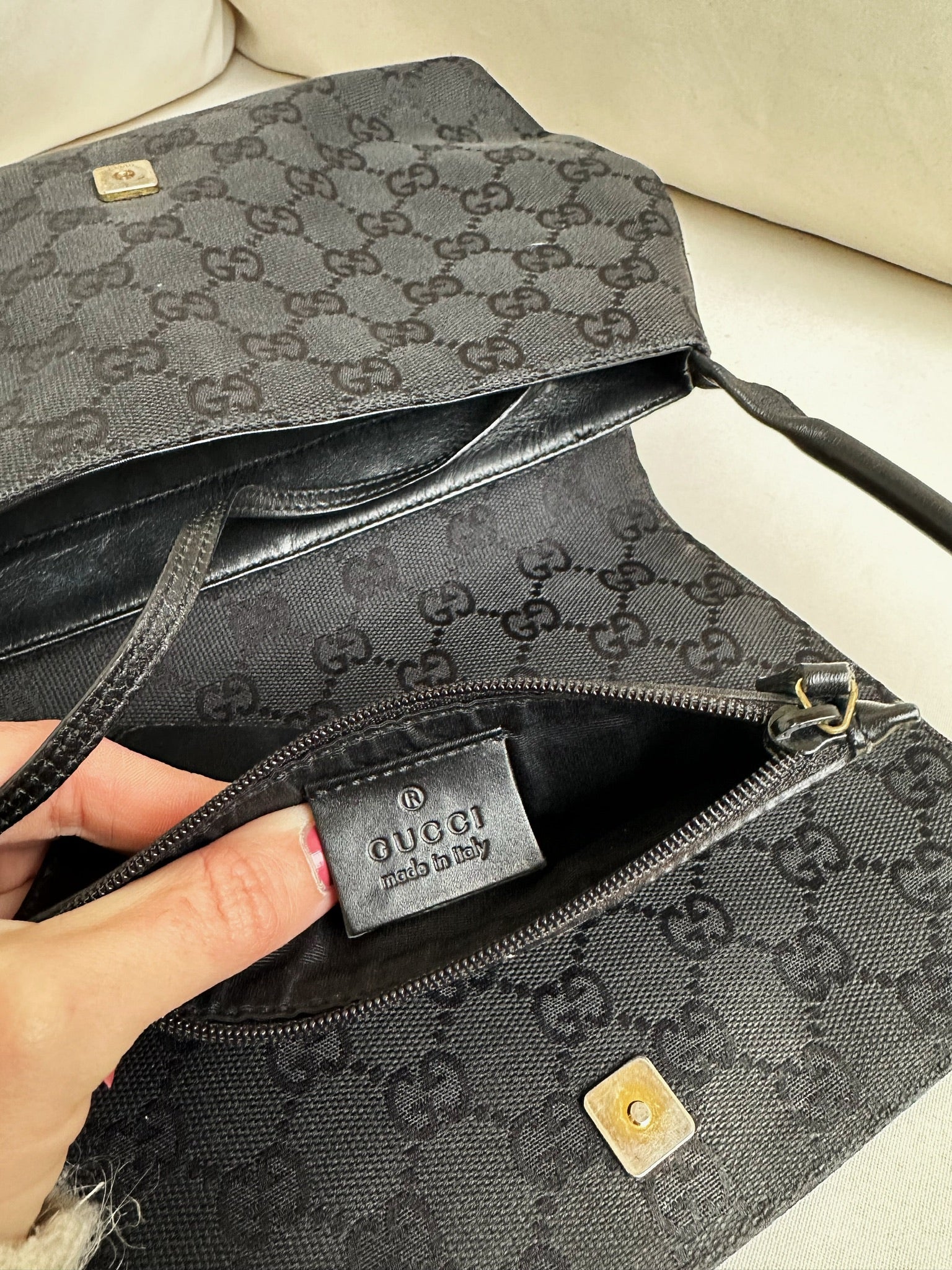 Gucci discount monogram black